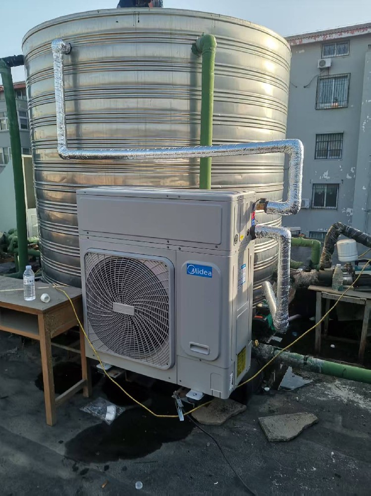 郑州安装美的空气能热水机就找河南福威机电设备